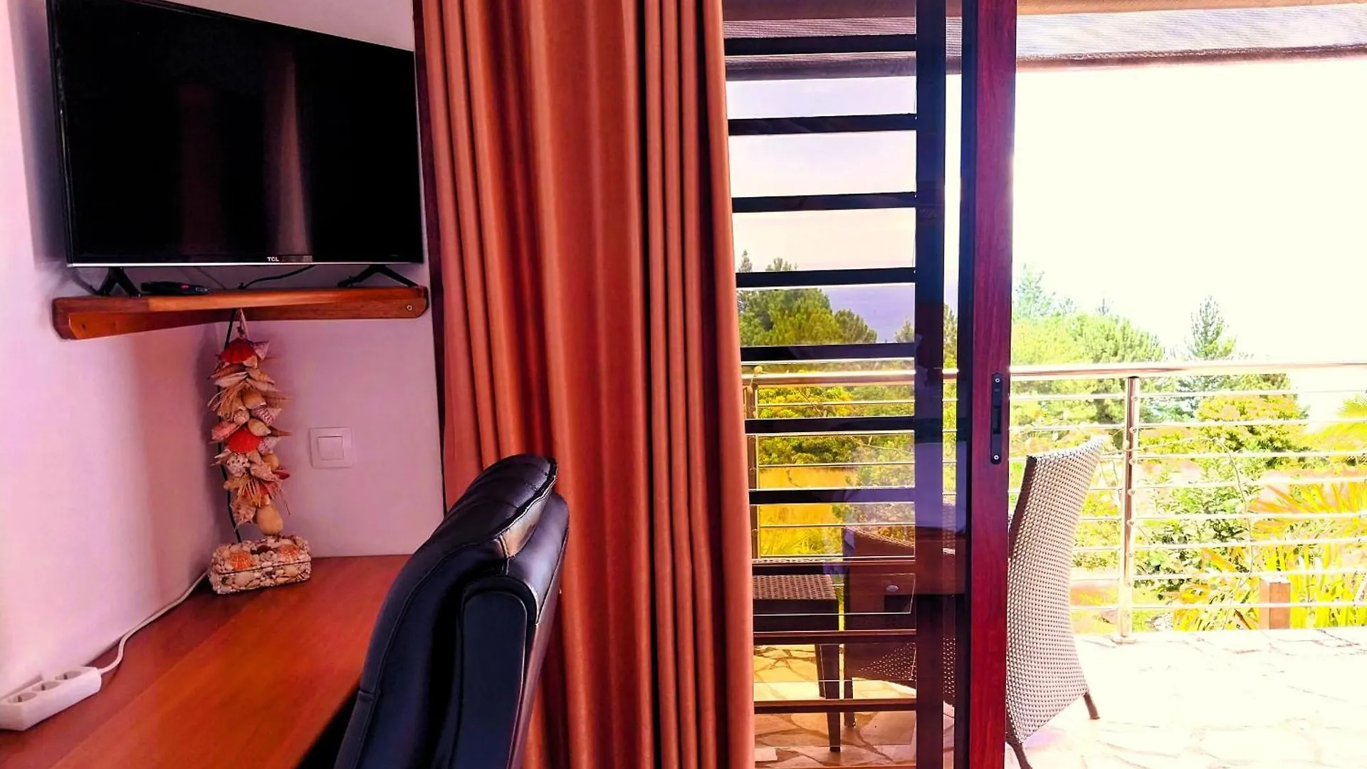 וילה Punaauia  Tahiti Hills Lodge - 16 Pers