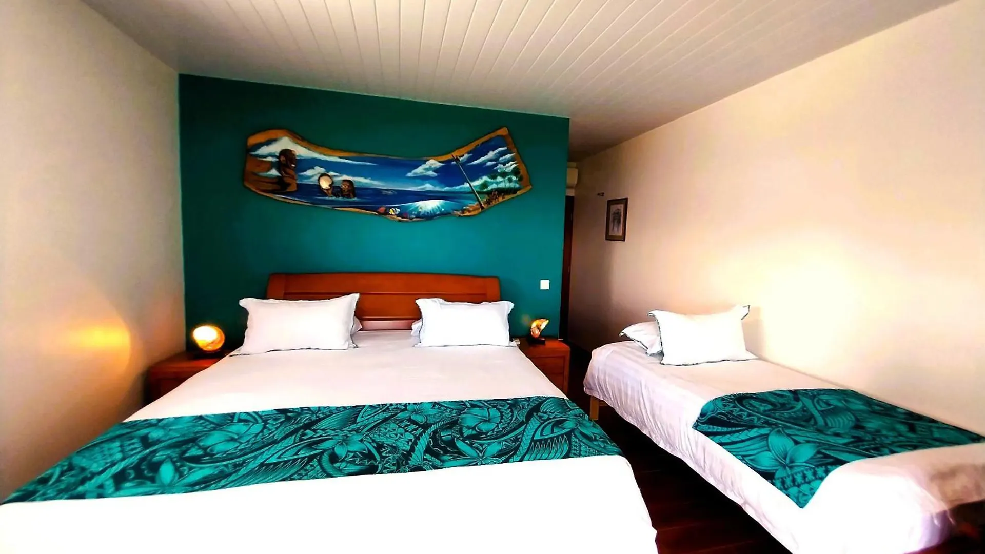 Punaauia  Tahiti Hills Lodge - 16 Pers פולינזיה הצרפתית