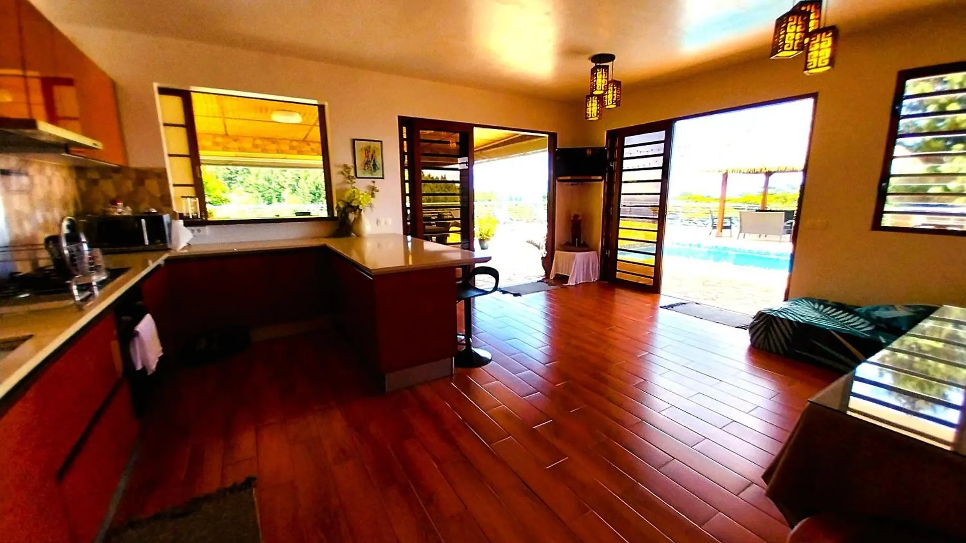 Punaauia  Tahiti Hills Lodge - 16 Pers 0*, Punaauia (Tahiti) פולינזיה הצרפתית