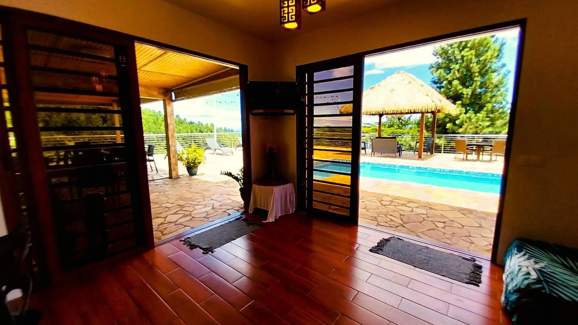 וילה Punaauia  Tahiti Hills Lodge - 16 Pers