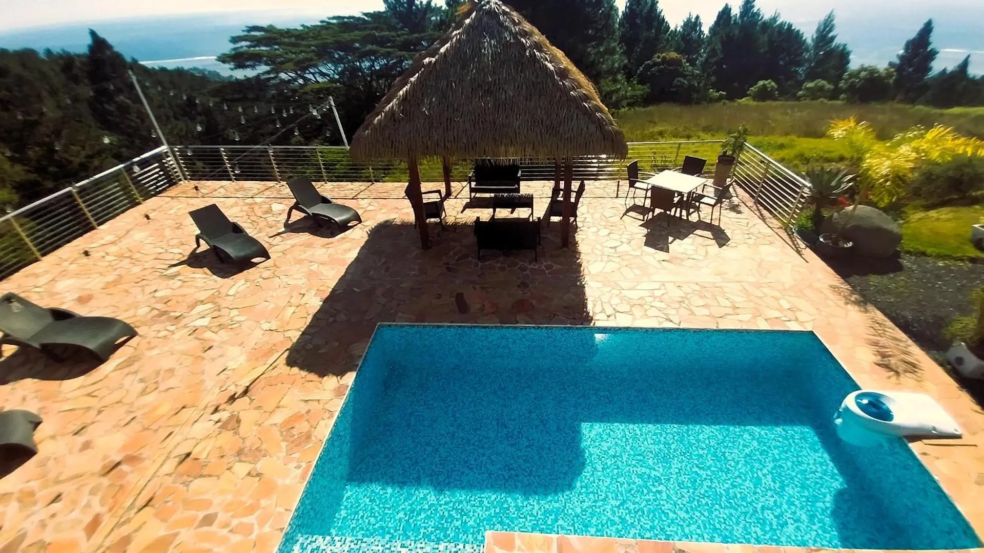 Punaauia  Tahiti Hills Lodge - 16 Pers וילה Punaauia (Tahiti)