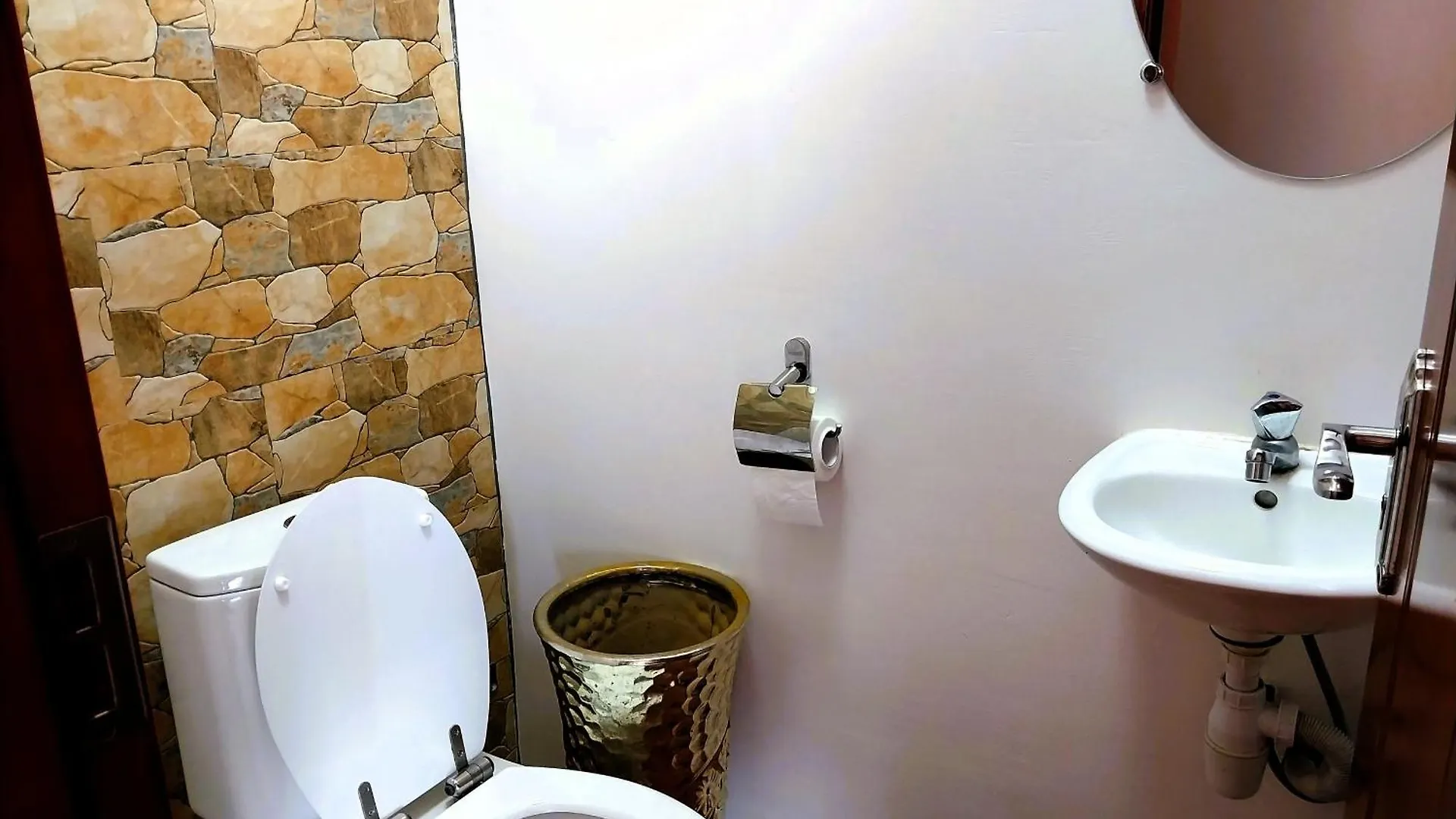 Punaauia  Tahiti Hills Lodge - 16 Pers וילה