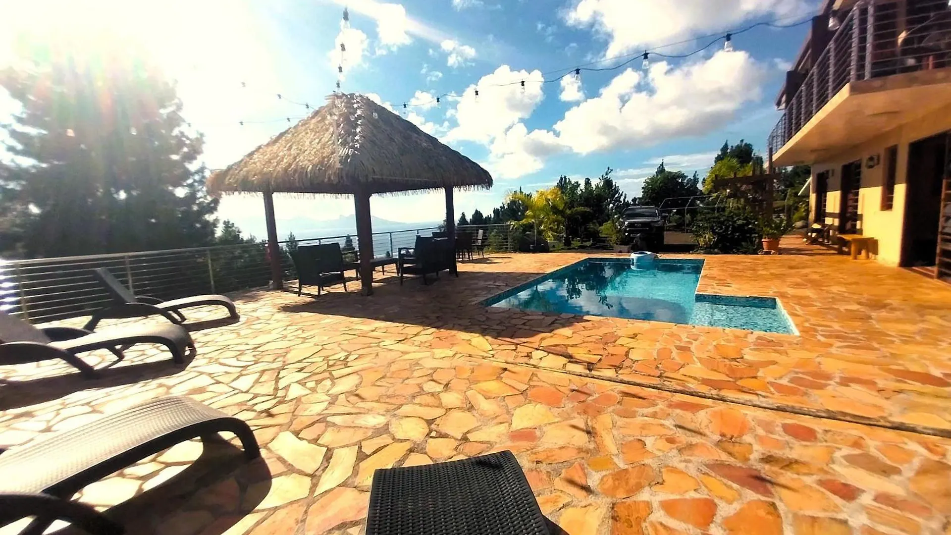 Punaauia  Tahiti Hills Lodge - 16 Pers וילה